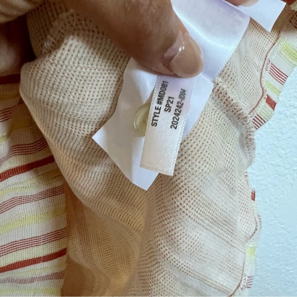 Madewell- Textured Flutter Sleeve Top In Stripe- XS - Picture 4 of 8